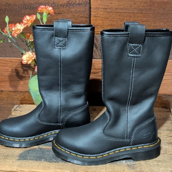 NWT Dr. Martens Black Leather Boots with Gold Stitching - Picture 7 of 10